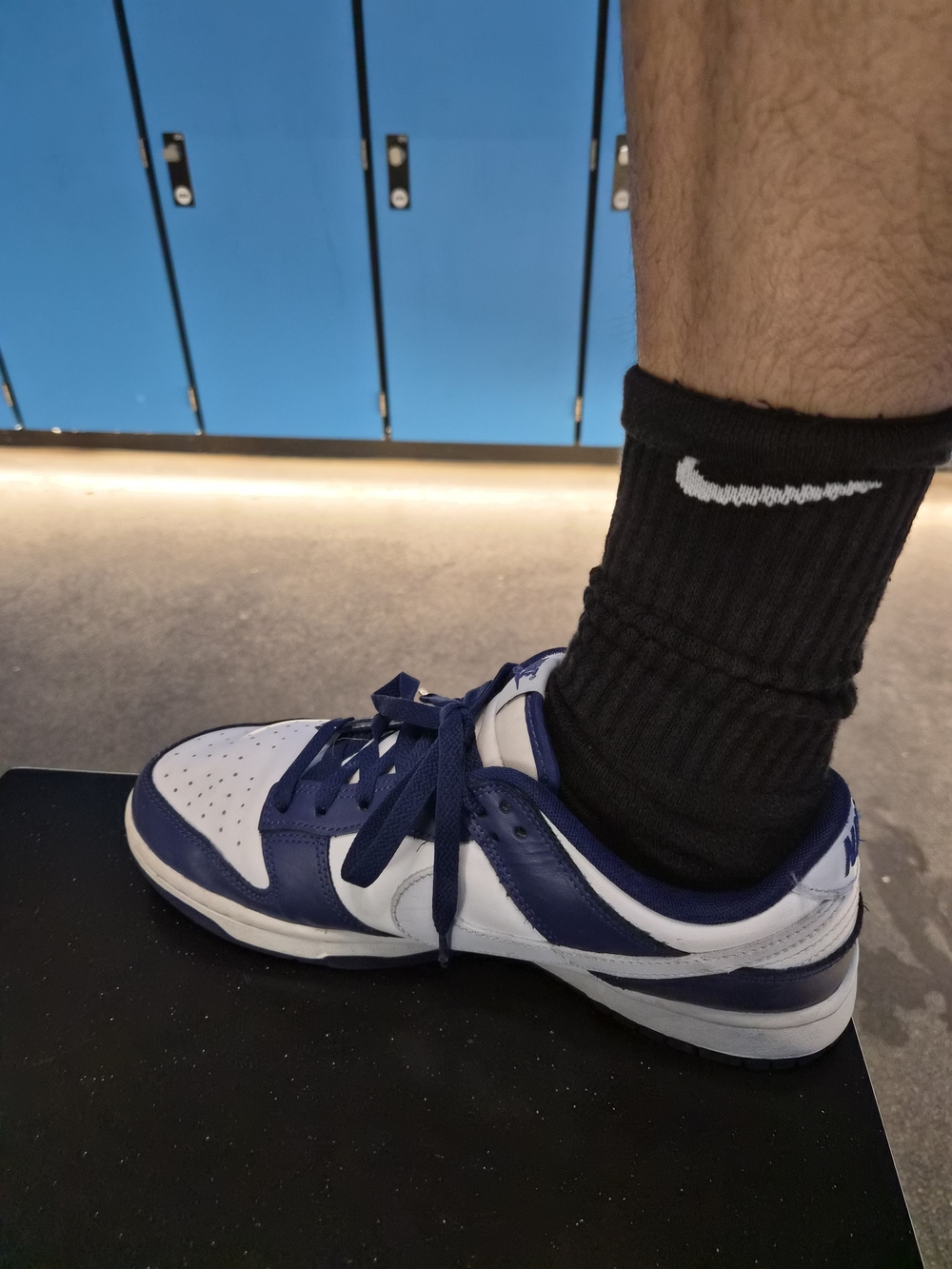 Nike Dunk Low "Deep Royal Blue" – Size 9.5 – Excellent / Indoor Use Only!